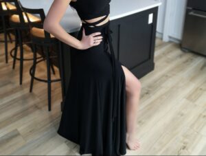 Black maxi single slit skirt.