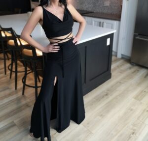 Black maxi single slit skirt.