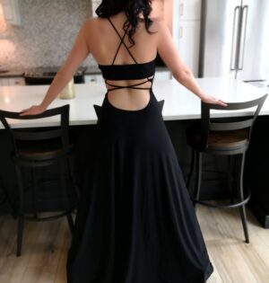 Black maxi v-neck backless dress.