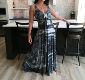Maxi greenish/gray tie-dye dress.