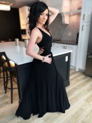 Black maxi v-neck backless dress.