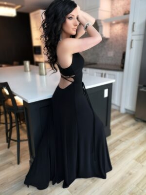 Black maxi v-neck backless dress.