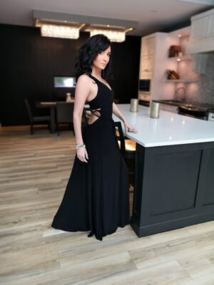 Black maxi v-neck backless dress.