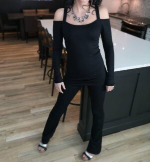 Exposed shoulder long sleeve black tunic top.