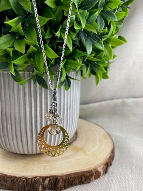 Gold ring pendent.