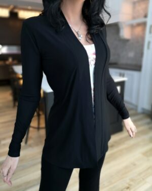 Fitted long-sleeve black cardigan, bamboo blend.