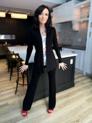 Fitted long-sleeve black cardigan, bamboo blend.