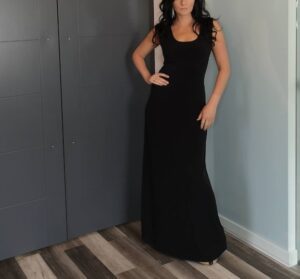 Black cap sleeve fitted maxi dress.