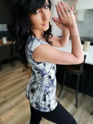 Black and white floral print cap sleeve top.