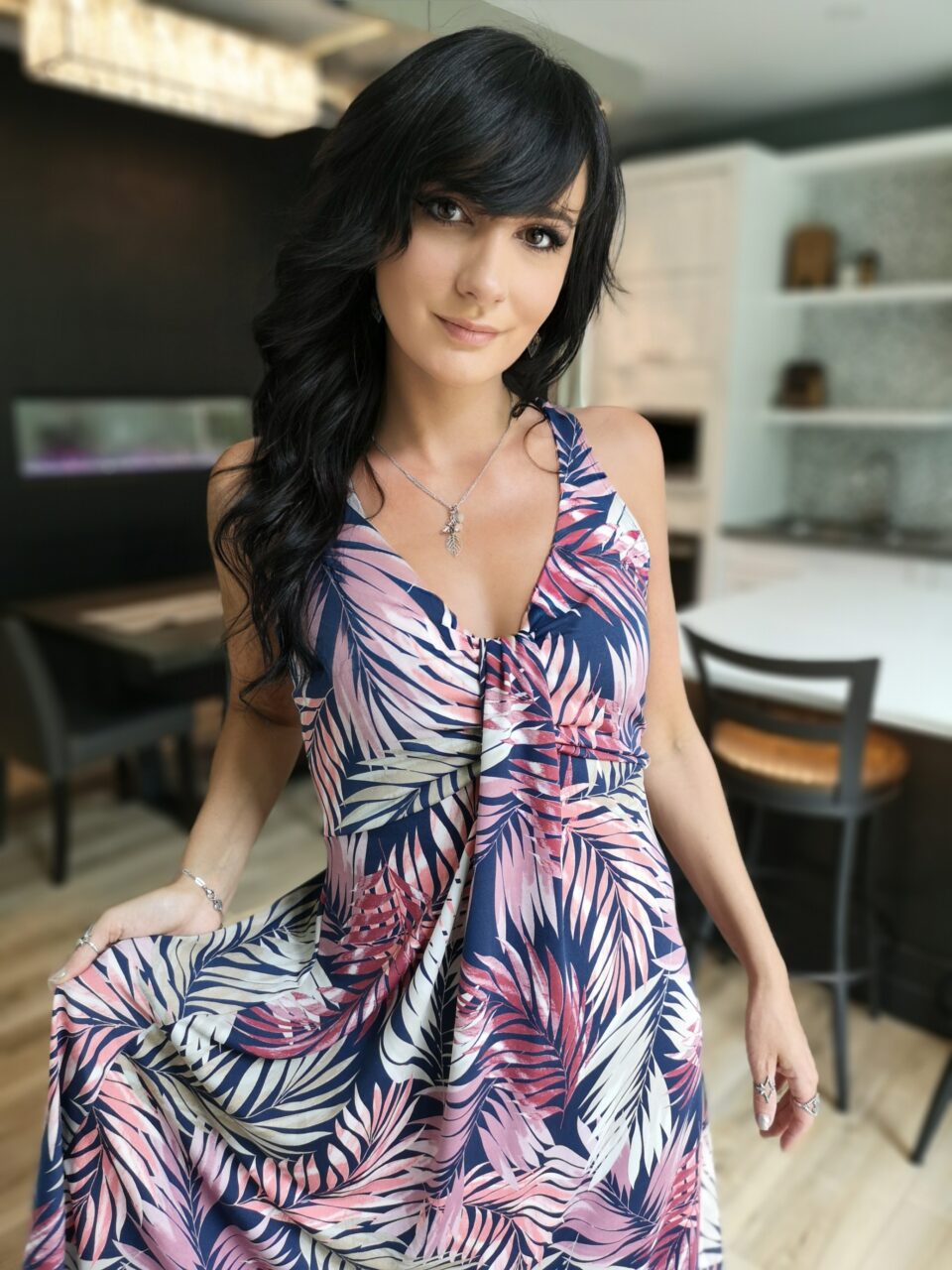 Mauve and white on navy stunning sleeveless tropical print dress.
