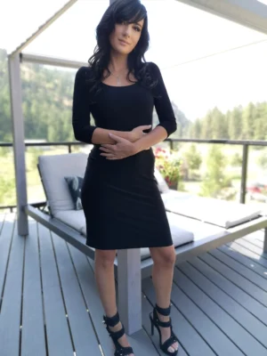 Fitted black dress.