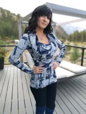 Hooded cowl neck gray and blue sweater knit tunic top.