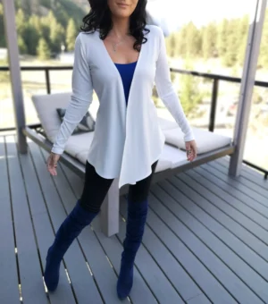 Ivory fitted but flowy cardigan.