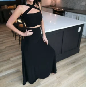 Black crop top tube top with two long, versatile ties.