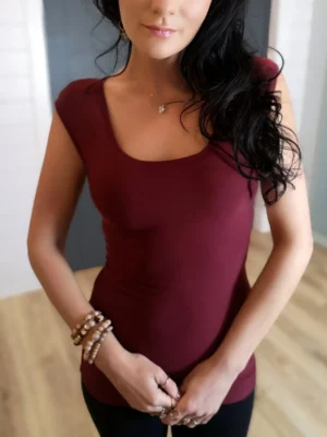 Burgundy red fitted cap sleeve scoop neck top.