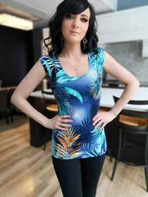 Tropical print fitted cap sleeve top.