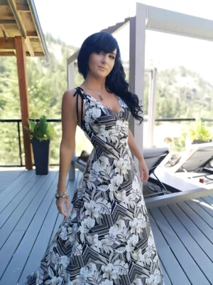 Black and white tropical print sleeveless v-neck maxi dress.