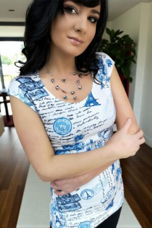White and blue print fitted cap sleeve top, in silky ribbed fabric, casual or dressy, comfortable and chic.
